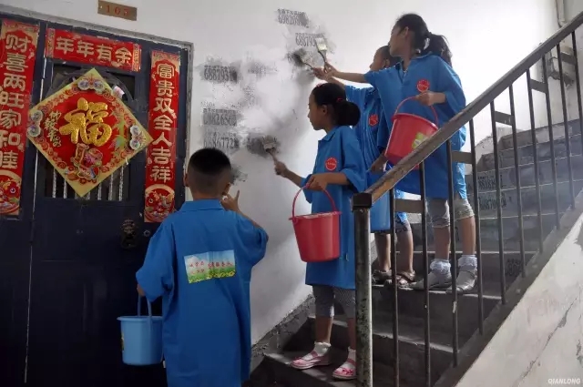 下水道堵塞轻信广告通下水道 要价六百捅破水管